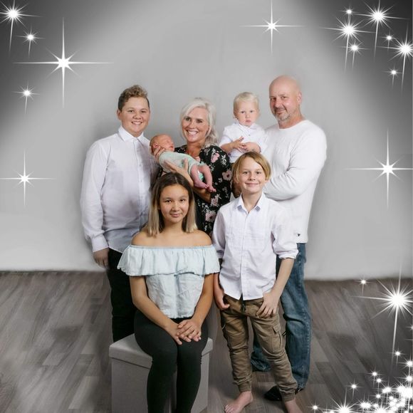 Meet your Posher, Linda - Picture 1 of 1